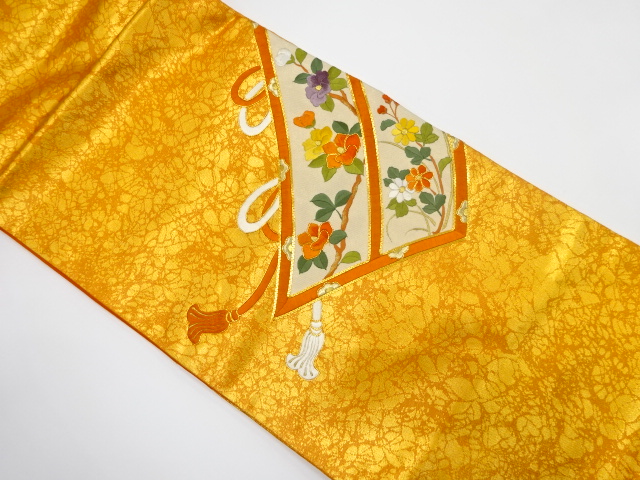 椿に枝花模様　刺繍　名古屋帯